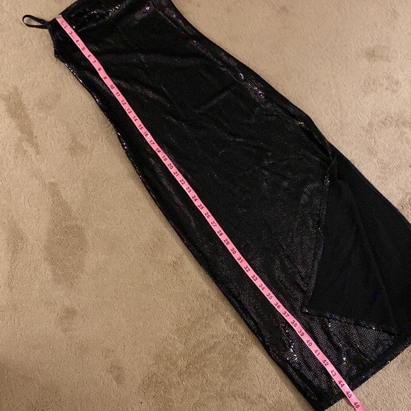 BEBE COWL‎ NECK SHIMMERY MAXI DRESS SIZE XS - Picture 5 of 11